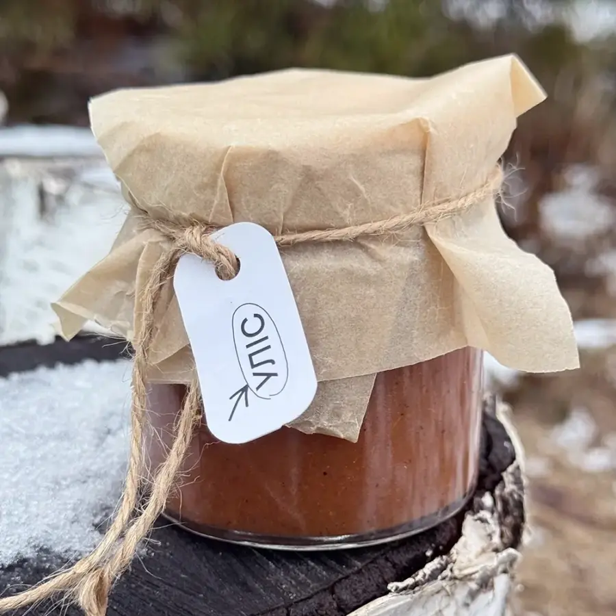 Гострий соус з черешні