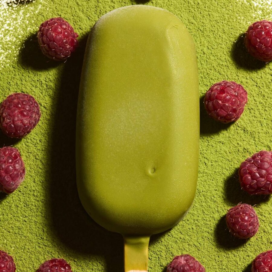 Матча-малина-юзу в шоколаді